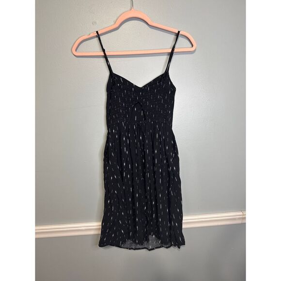 Black Patterned Dress with pockets and adjustable straps‎ - Picture 3 of 5